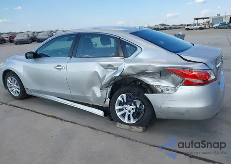 2015 Nissan Altima 2.5/2.5 S/2.5 Sl/2.5 Sv из США, поврежденный, VIN 1N4AL3AP1FN322589